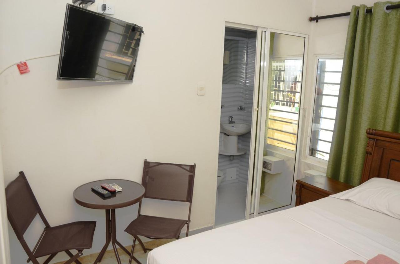 Hostal Marbella 47 Cartagena Exterior photo