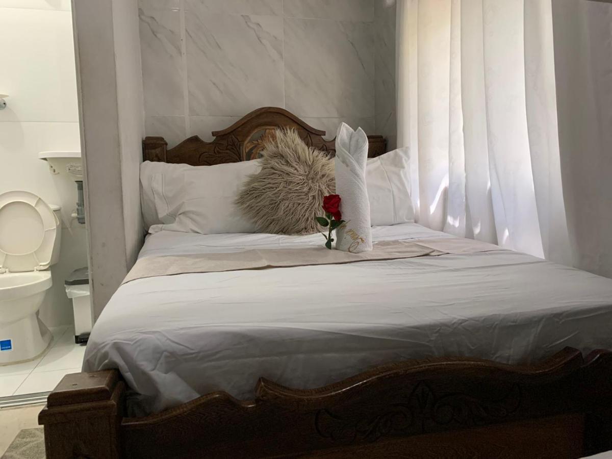 Hostal Marbella 47 Cartagena Exterior photo